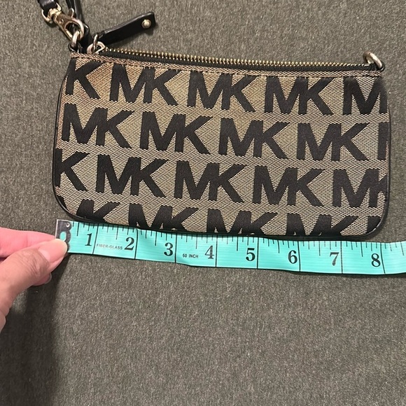 Michael Kors Wristlet - Picture 6 of 7